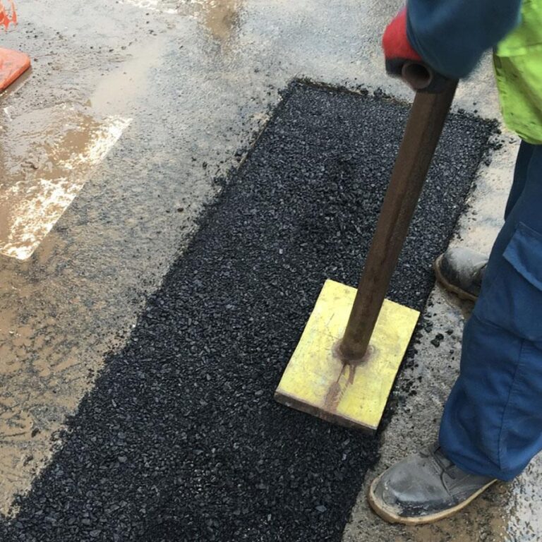 Producción de asfalto y pavimentación